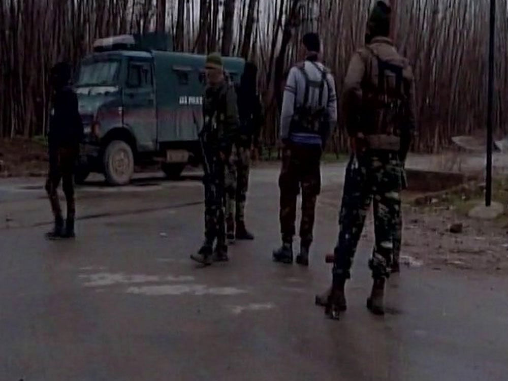 The incident happened at Padgampora when a cavalcade of senior superintendents of police of Pulwama and Awantipora Raees Ahmed and Zahid Malik was going along with the district's Additional Superintendent of Police Chandan Kohli. File photo