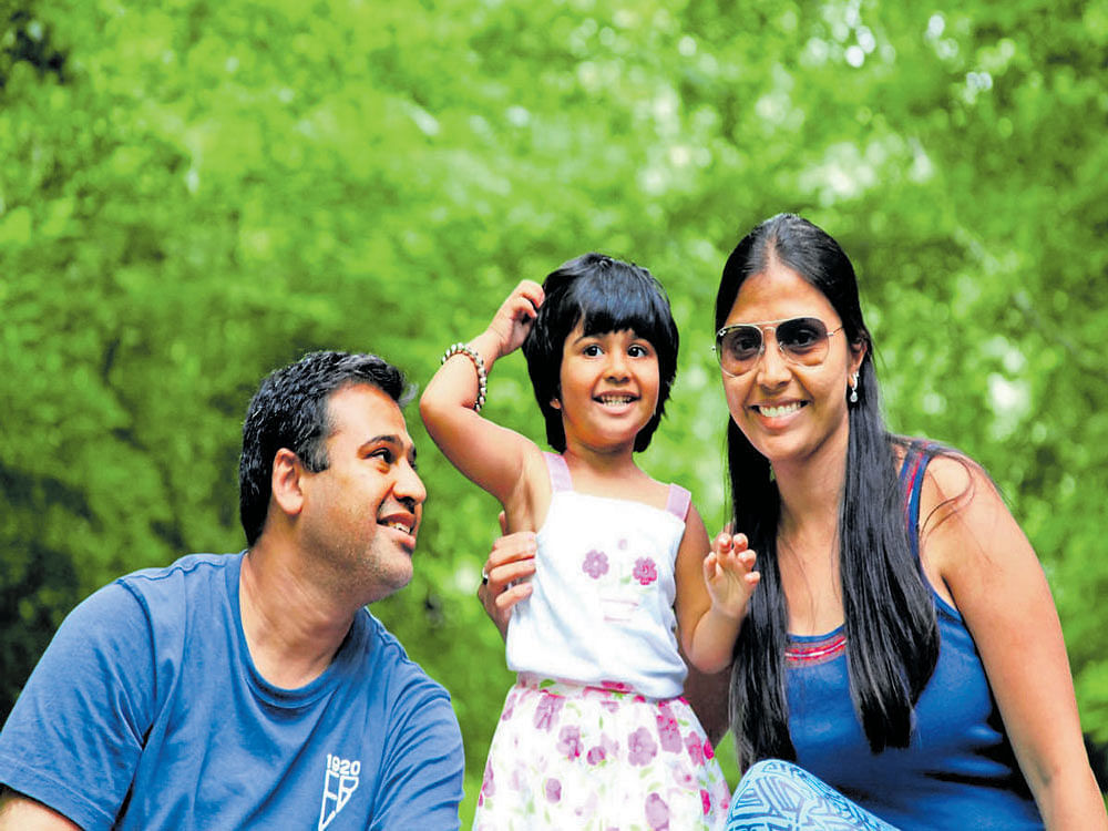 STRONG&#8200;CONNECT Amit Bhargava and Aarti Agarwal with daughter Anaisha.
