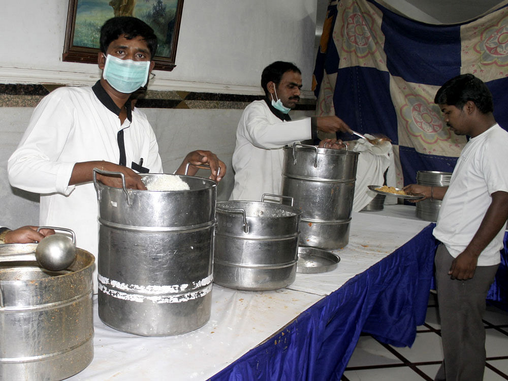 For not using onion, garlic, Iskcon may lose Indira canteen order. DH file photo