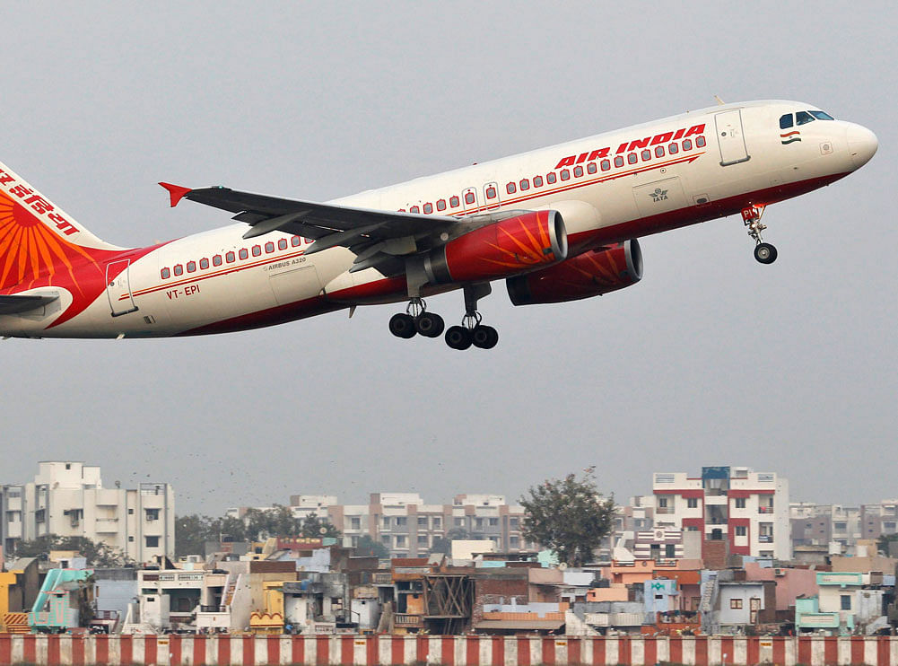 Air India saw bookings surge to 300 per day per flight in the period between March 25-31 this year as against a sale of 150 tickets per day per flight in the corresponding period of last year, an airline source said. Reuters file photo