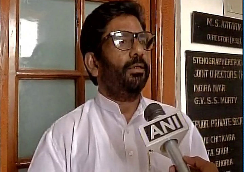 Sena members feel the government took a unilateral decision on the issue without hearing Gaikwad's version of the incident. File Photo