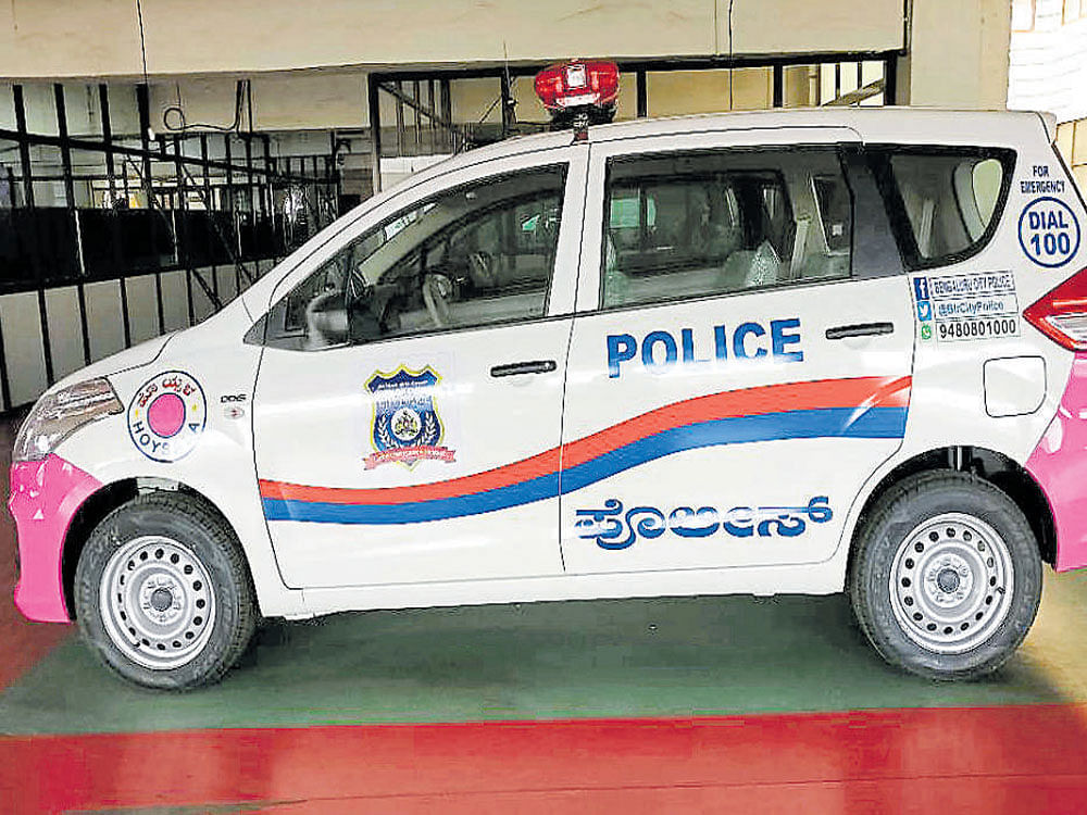 The Pink Hoysala patrol vehicles will be used to attend to complaints received from women at the police control room and the command centre through the Suraksha app. DH