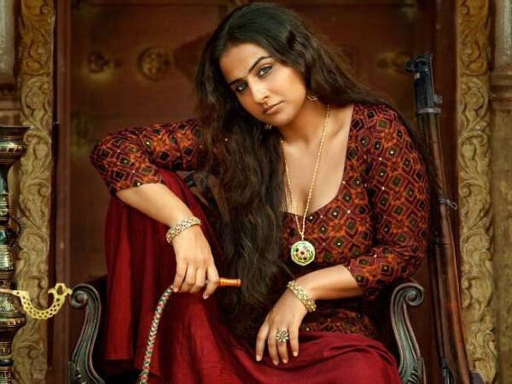 Set during partition of India and Pakistan, Srijit's Begum Jaan, revolves around fiesty and authoritarian, hookah puffing, razor tongued bordello owner's resilient and resolute fight to save her thriving harem which she runs with iron-fisted hand.