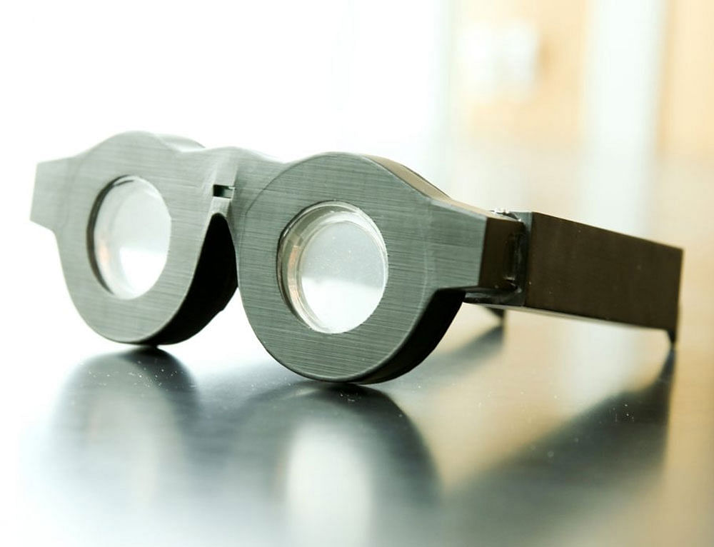 Prototype of 'smart glasses' that can automatically adjust the focus on what a person is seeing [Dan Hixson/University of Utah College of Engineering]