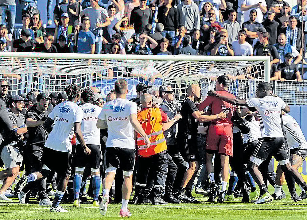 Fans attack players in France