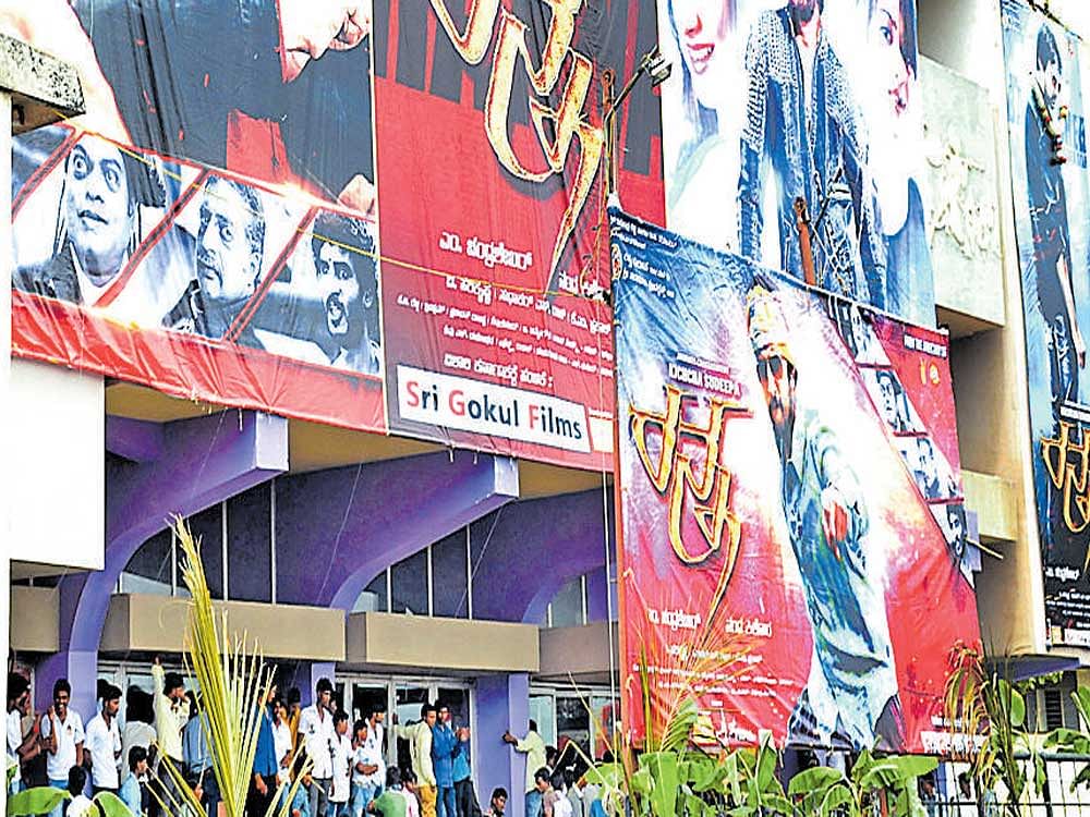 Many Bengalureans feel that the move to dub regional films in Hindi or carry subtitles will increase the reach of cinema. DH PHOTO