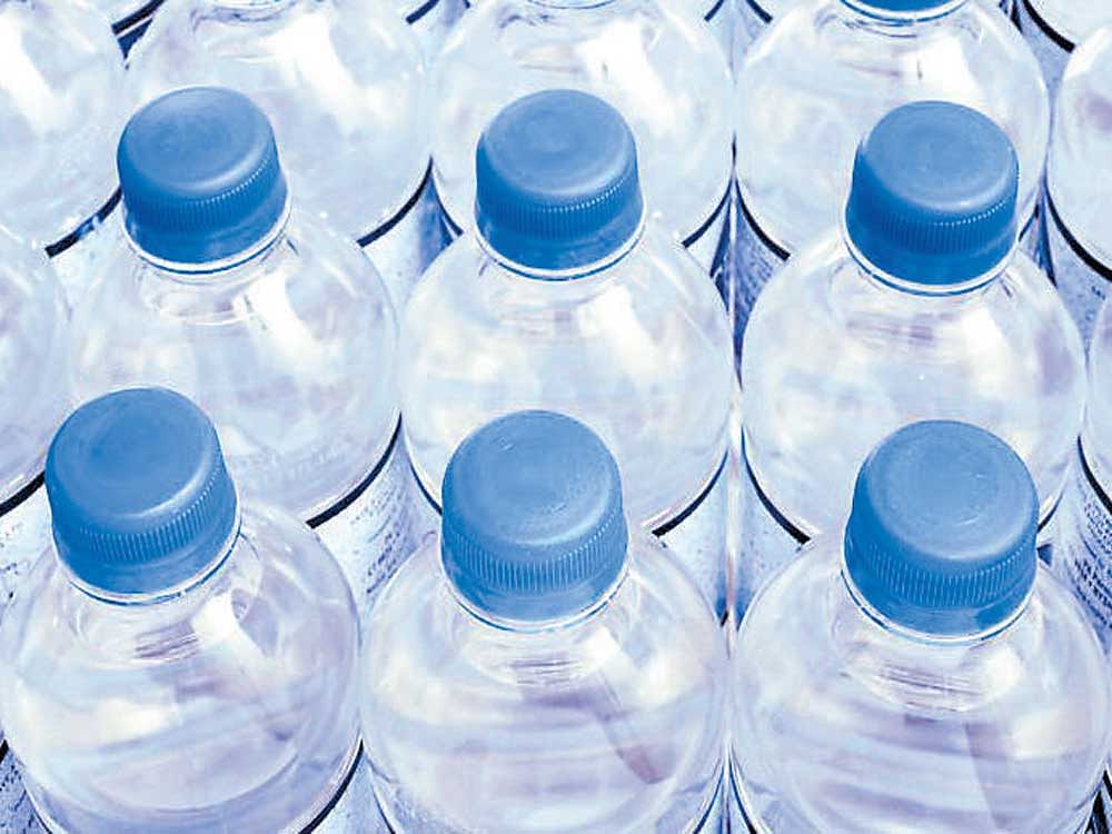 Mall vends selling bottled water at 100 raided