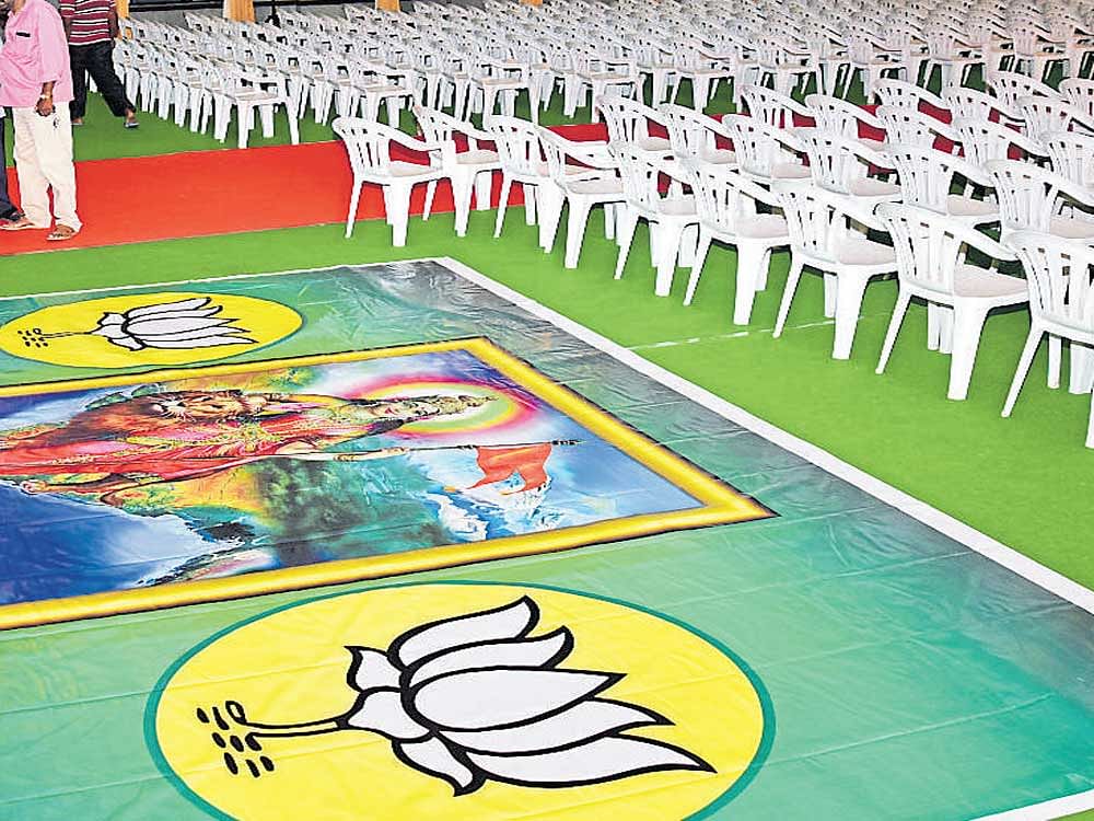 Last-minute preparations are being made for the BJP&#8200;state executive meeting at Rajendra Kalamandira in Mysuru on Friday. DH&#8200;Photo