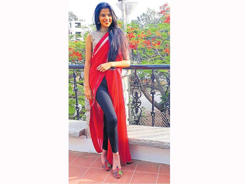 Fashionable: Saris paired with jeans are making waves.