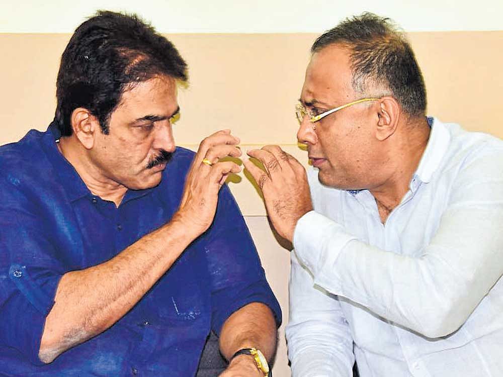 AICC&#8200;general secretary K&#8200;C&#8200;Venugopal and KPCC&#8200;working president Dinesh Gundu Rao during an interaction at the party office in Bengaluru on Wednesday. DH&#8200;Photo