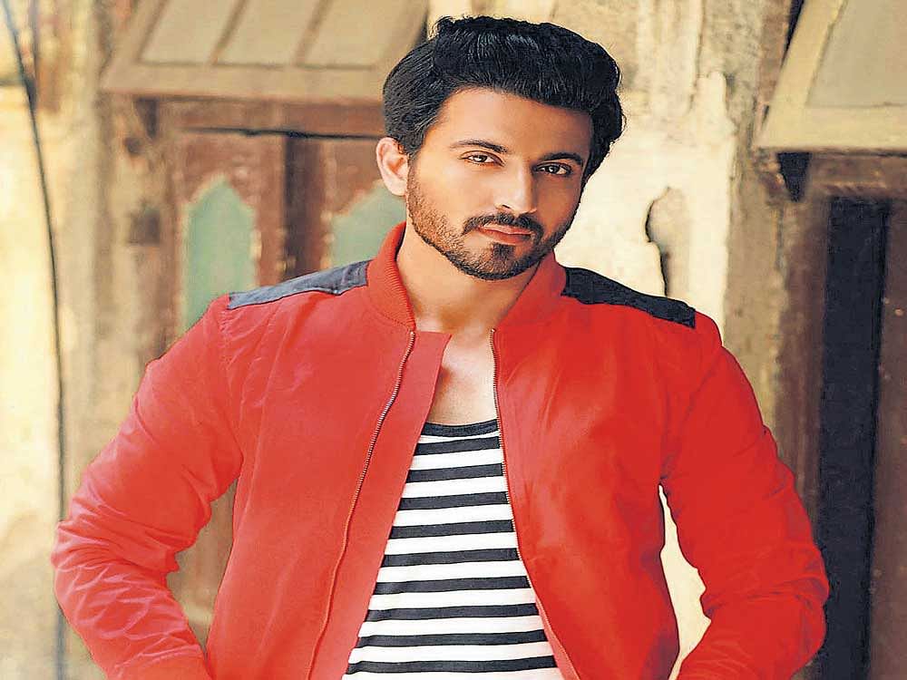 Dheeraj Dhoopar made his acting debut with Rajan Shahi's TV series 'Maata Pitah Ke Charnon Mein Swarg'. He has also been seen in shows like 'Behenein', 'Zindagi Kahe - Smile Please' and 'Lage Raho Chachu'. He was a part of the popular serial 'Sasural Simar Ka', which he quit recently. Presently, the actor is taking a break and pursuing his interest in  photography among other things.
