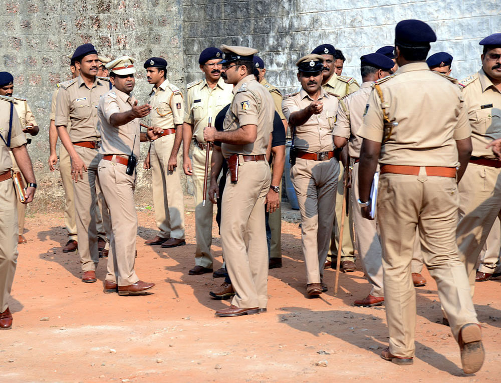 The Ministry of Home Affairs (MHA) has now asked the states to establish dedicated 'investigation cells in all districts' and 'entrust all new cases' to this unit. Deccan Herald file photo