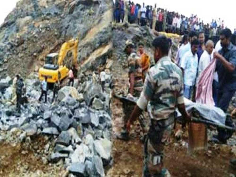 According to the Phirangipuram Police, all the six workers belonged to Ibrahimpatnam of Krishna District, who ekes a living by loading boulders on trucks. The tragedy occurred as the blast was trigged by some workers without alerting the workers who were working down the hill. China Balaswamy, Nageswara Rao, Rayappa, Durganjaneyulu, Sravan and Venkaiah were crushed under the boulders. Several others who were injured have been rushed to Guntur hospital. Deccan Herald photo