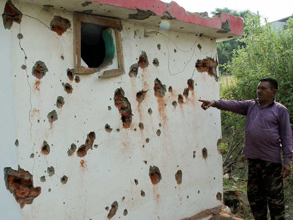 Apart from loss of lives and injuries to border residents, they have been subjected to huge losses of cattle, agricultural crops and their houses due to the continuous border shelling by Pakistan, Jammu and Kashmir Congress general secretary Majid Wani said PTI file photo
