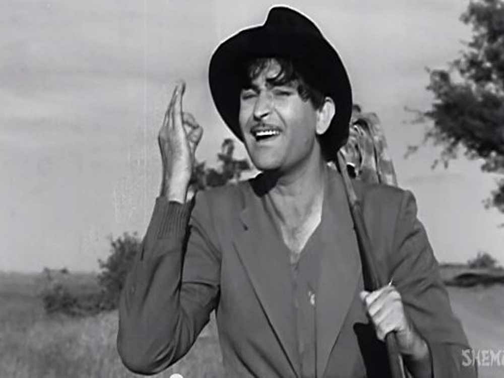 Rishi Kapoor has paid homage to his father, legendary actor-filmmaker, Raj Kapoor on his 29th death anniversary. Twitter