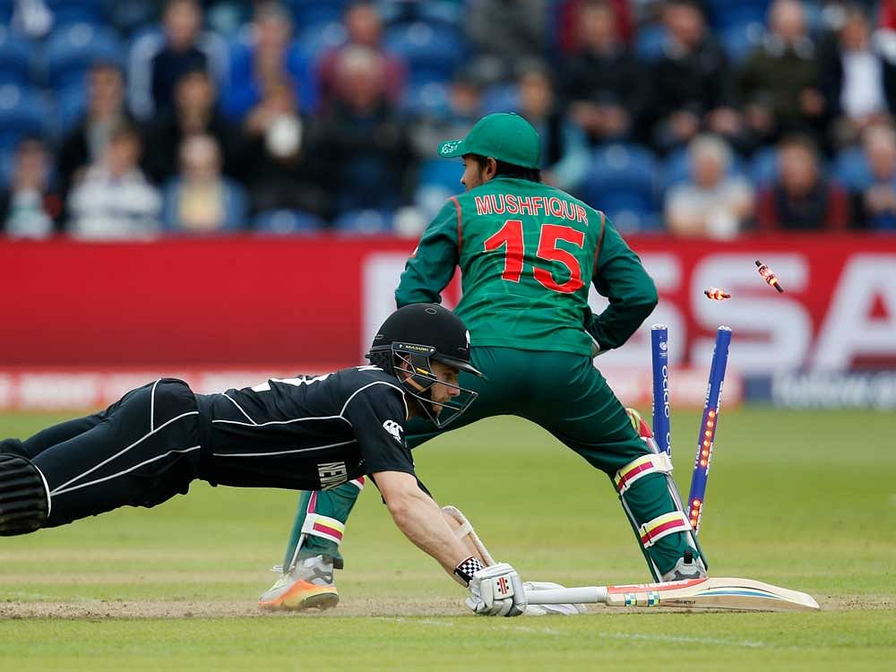 Now Bangladesh must hope that tournament hosts England beat Australia in the final Group 'A' match at Edgbaston on Saturday if they are to go through to the semifinals. Reuters image