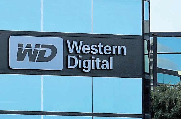 Western Digital to raise Toshiba chip offer in last-ditch bid