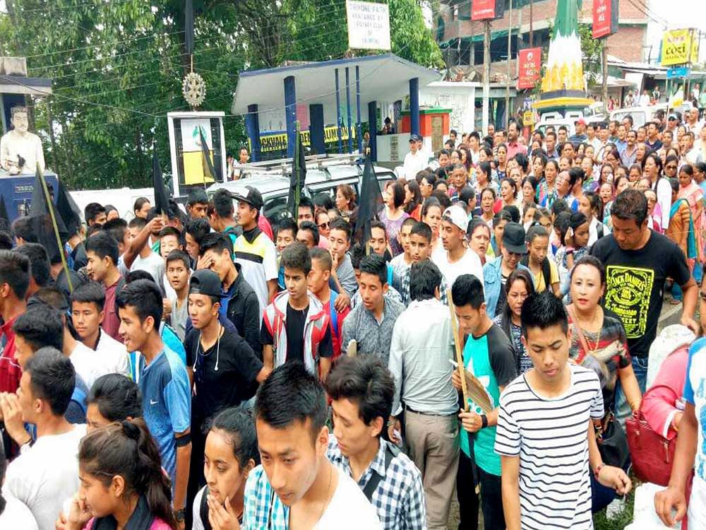 The GJM had issued a diktat to banks to open only twice a week. File photo