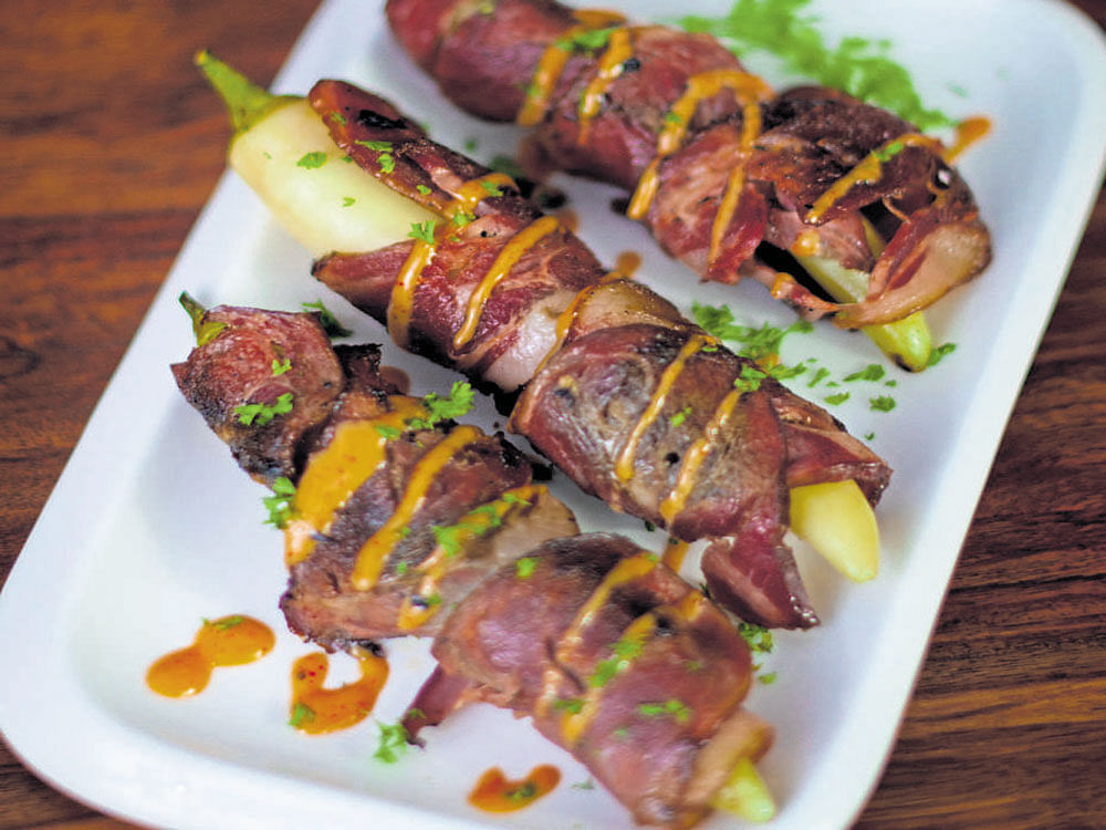 Bacon wrapped chilli peppers