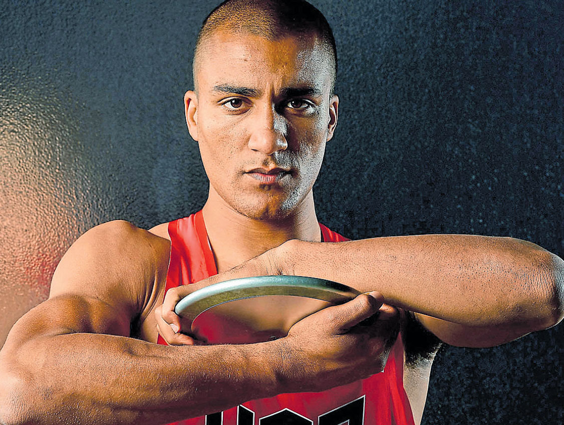 Ashton Eaton is the world record holder in decathlon with 9045 points.