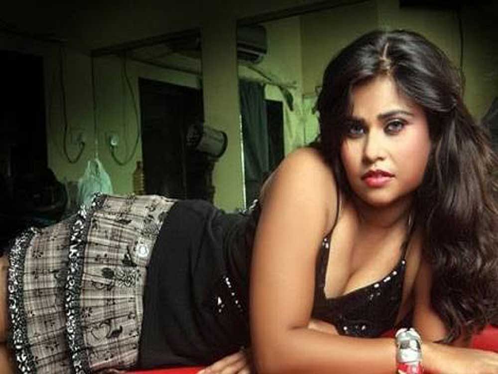 Bhojpuri actress, Anjali Shrivastav, was found dead hanging from a ceiling fan. DH Photo