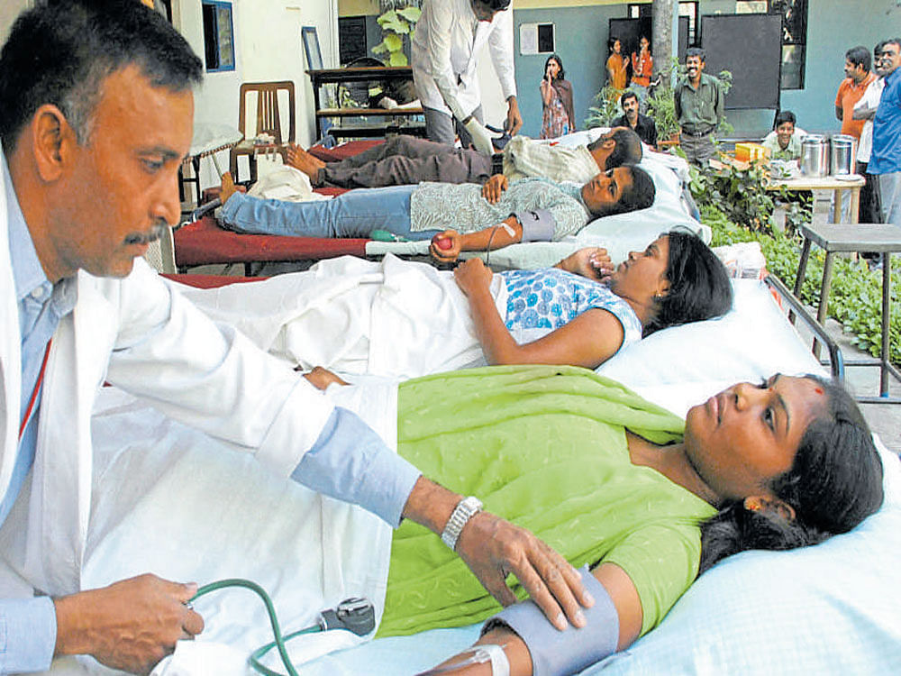 According to experts, a multitude of reasons contribute to the wastage of blood units which is a factor that can be  minimised but not eradicated. DH file photo