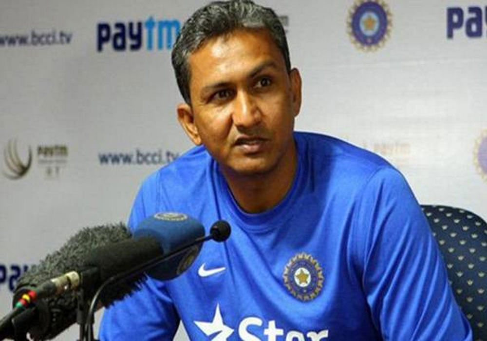 Bangar, the batting coach of the Indian cricket team, said that Kumble's departure has left a void in the team, although the players are coping well. Photo credit: twitter.