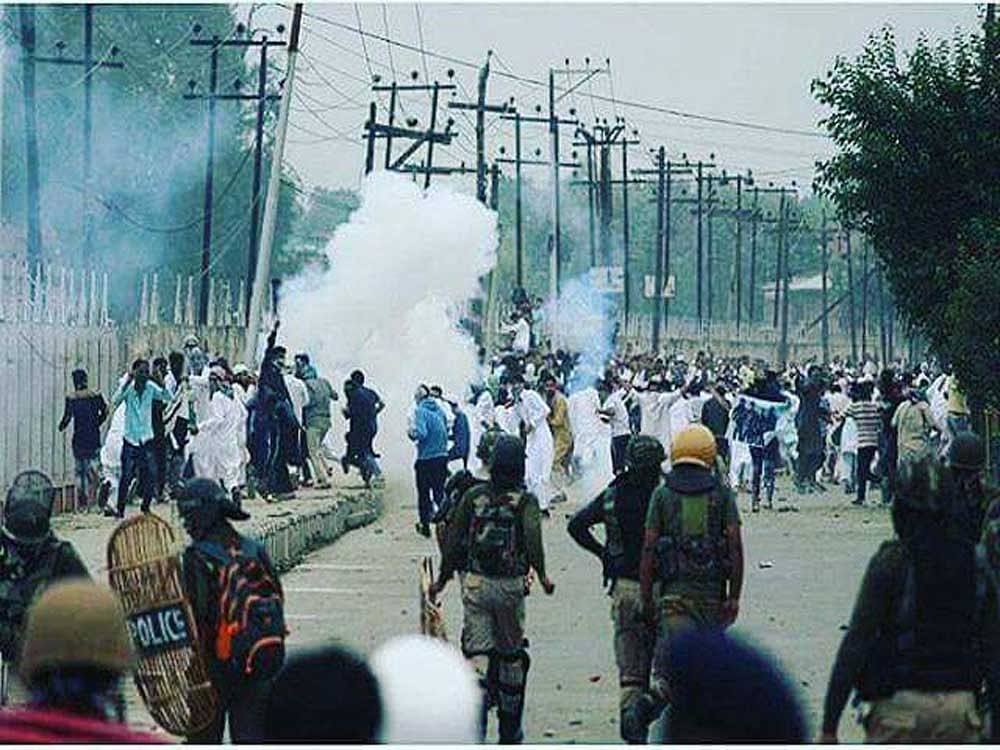 Clashes between protestors and law enforcing agencies were reported from Sopore, Anantnag, Rajpora, Shopian towns and Safakadal area of the city. Picture courtesy Twitter
