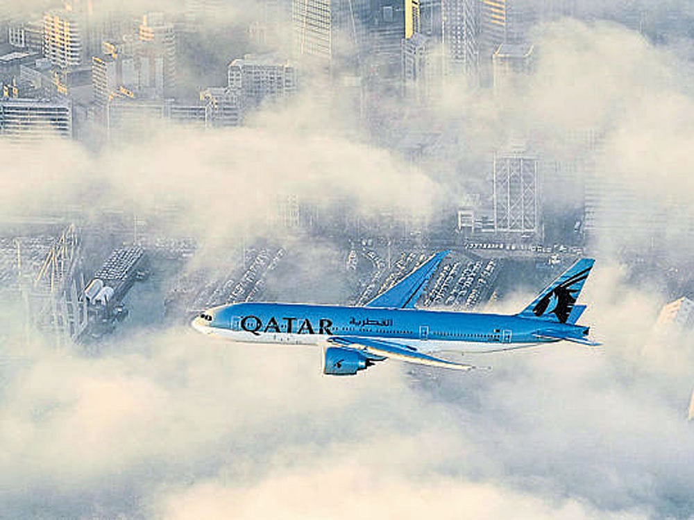 US lifts electronic devices ban on Qatar Airways flights