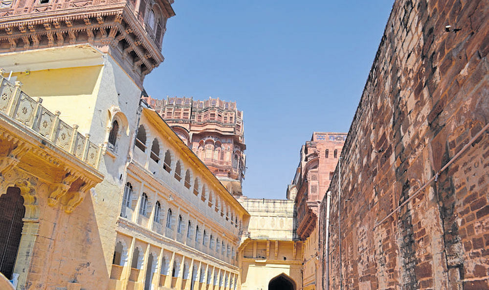 New Shades: Entrance of the Mehrangarh Fort in Jodhpur. Photo by Author.