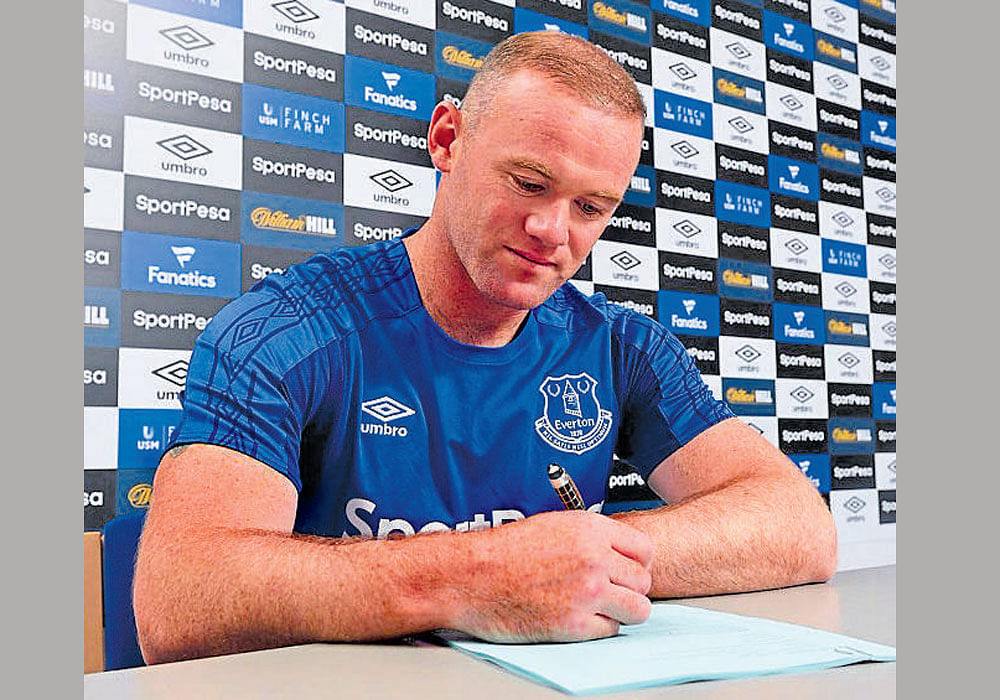 Fresh start Wayne Rooney pens a new deal with Everton on&#8200;Sunday. Twitter.