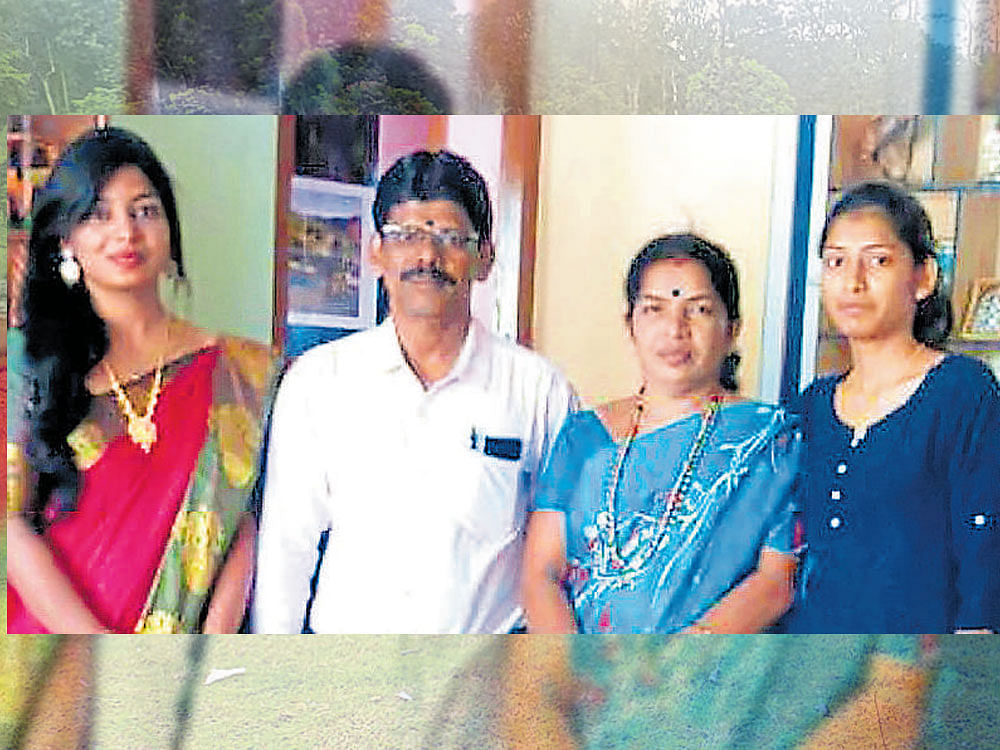 Jeweller Shankar Acharya and wife Nirmala with their daughters Shruthi and Shreya.
