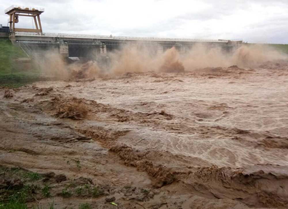 According to revenue officials, the situation at Totapalli barrage in Vizianagaram district has been monitored round the clock as a low-pressure trough in the Bay of Bengal could aggravate the flood. DH Photo