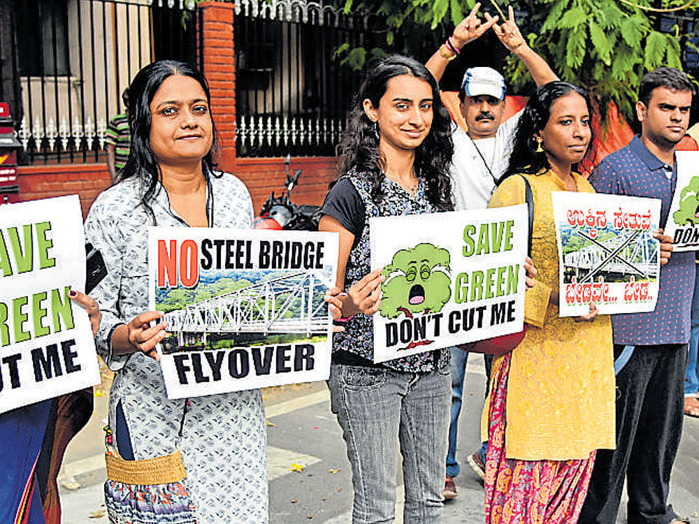 Local residents and traders in the vicinity of the proposed flyover at Sivananda Circle are not convinced that the structure will decongest the place. File photo