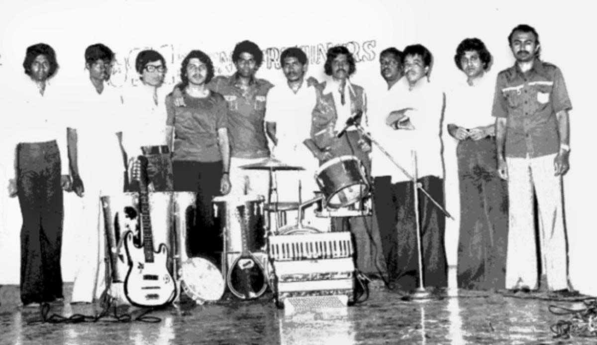 This photograph of our then newly formed musical group, 'Sense Of Sound Creators Amalgamated (SOSCA) Entertainers', was taken in 1978. The group was formed to rekindle old Hindi film songs and the picture was taken for promoting our group. We had taken inspiration from the Pune-Mumbai based music group 'Melody Makers' who had presented a great musical night in 1977 at Ravindra Kalakshetra.