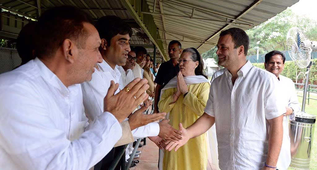 Sonia and Rahul Gandhi meeting the Gujarat Congress leaders. Photo: twitter/OfficeofRG.