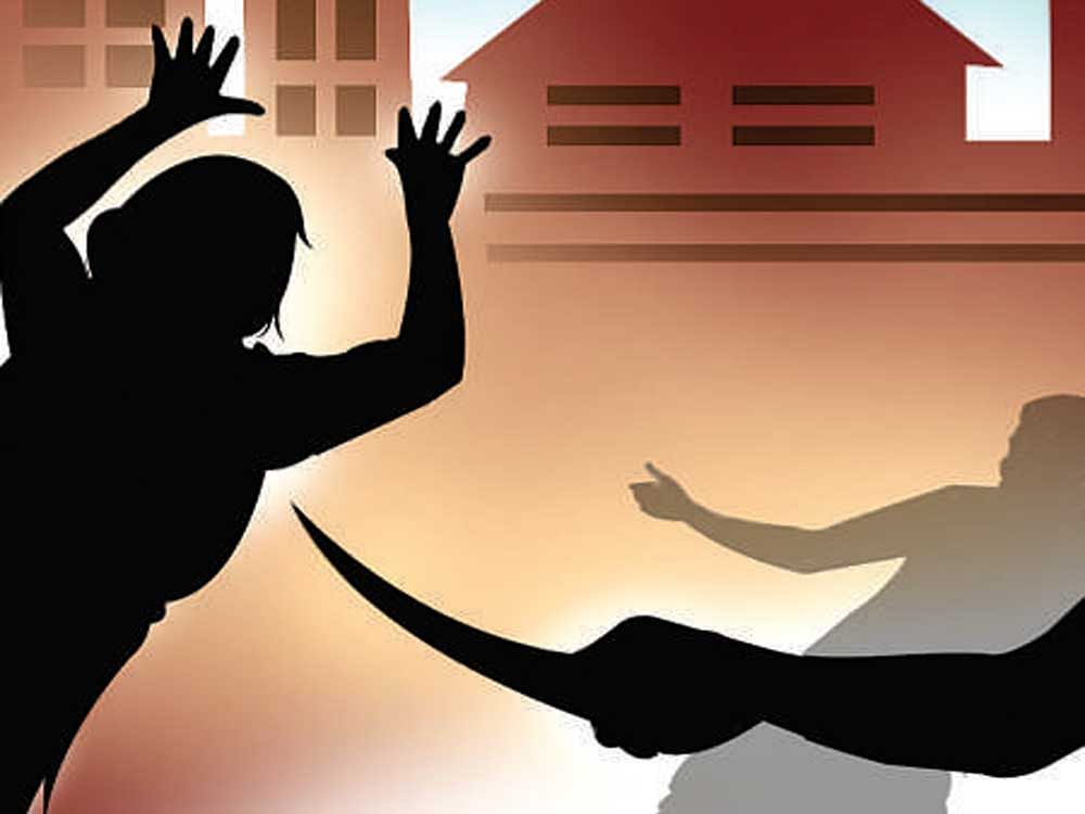 According to the police sources the alleged culprit, identified as Rohit Kumar, barged into the house of Sanjana (name changed), a resident of Fattepur Saidhari locality, and forcibly took the minor girl to the nearby Mahewaganj Road. DH illustration for representation