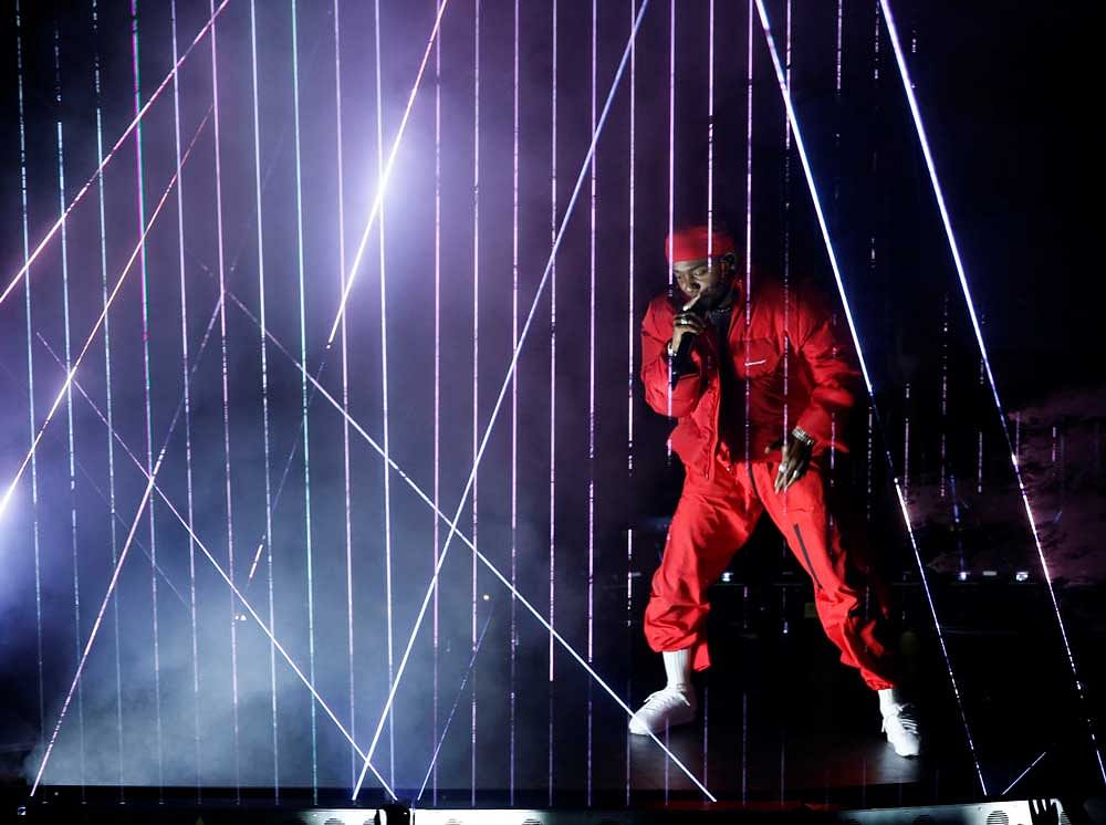 Kendrick Lamar performs at the MTV Music Video Awards. Reuters photo.
