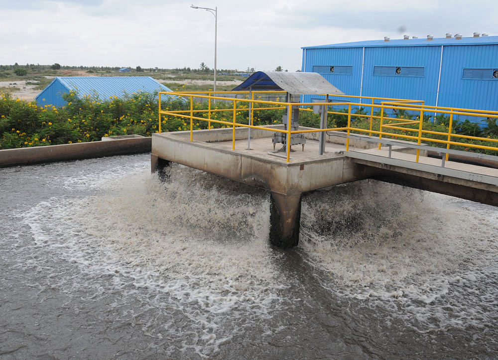 With a combined capacity of 400 million litres per day (MLD), these plants will treat the waste water coming from several areas, including Koramangala, areas near Mysuru Road and Hebbal. DH file photo