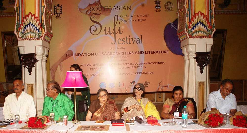 The MEA refused to allow Pakistani writers, scholars and poets from attending the four-day festival. DH Photo.