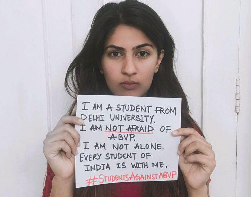 Gurmehar attempted to drive home a strong message by holding a placard saying 'it was war, not Pakistan' that killed her father. Image Courtesy: Facebook