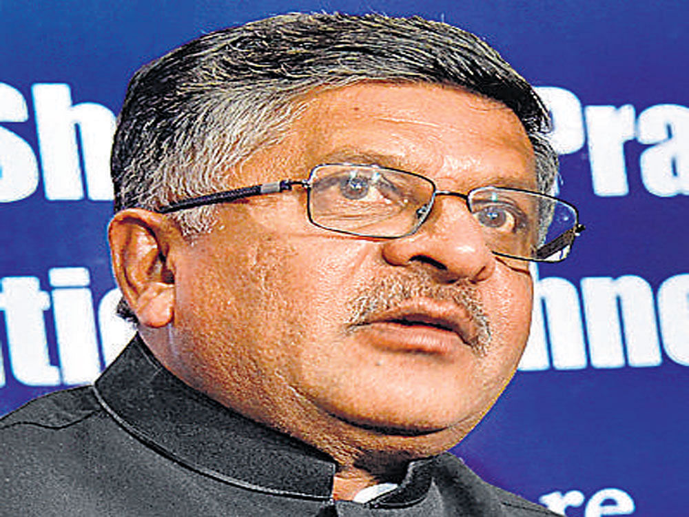Union minister Ravi Shankar Prasad  insisted on a separate probe as he claimed that many times the ruling CPM-led Left Democratic Front (LDF) and Congress-led United Democratic Front (UDF) had colluded on some issues.