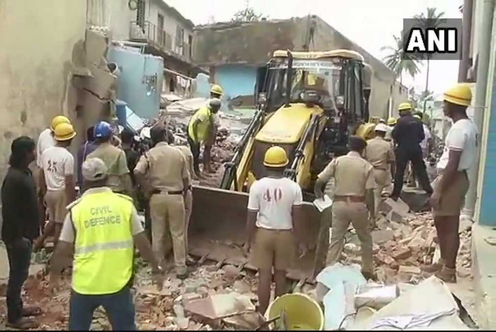 The policeman said the firemen reached the spot where the building had collapsed by around 9 in the morning. Image Courtesy: ANI