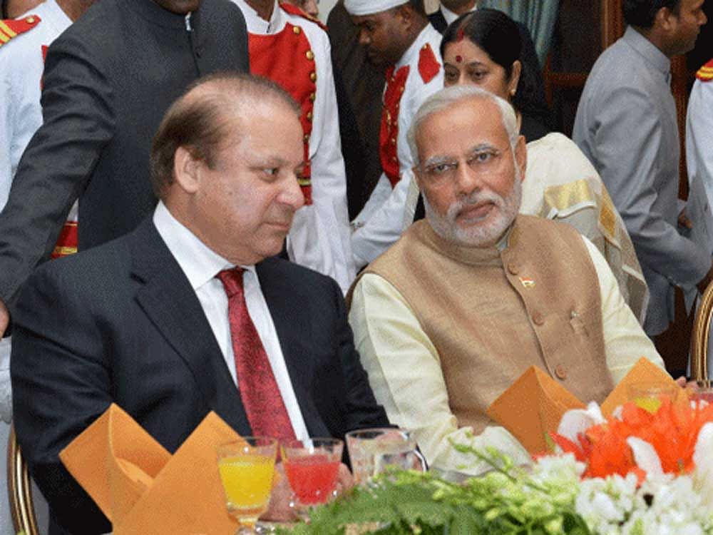 Prime Minister Narendra Modi and Pakistan Prime Minister Nawaz Sharief. PTI file photo