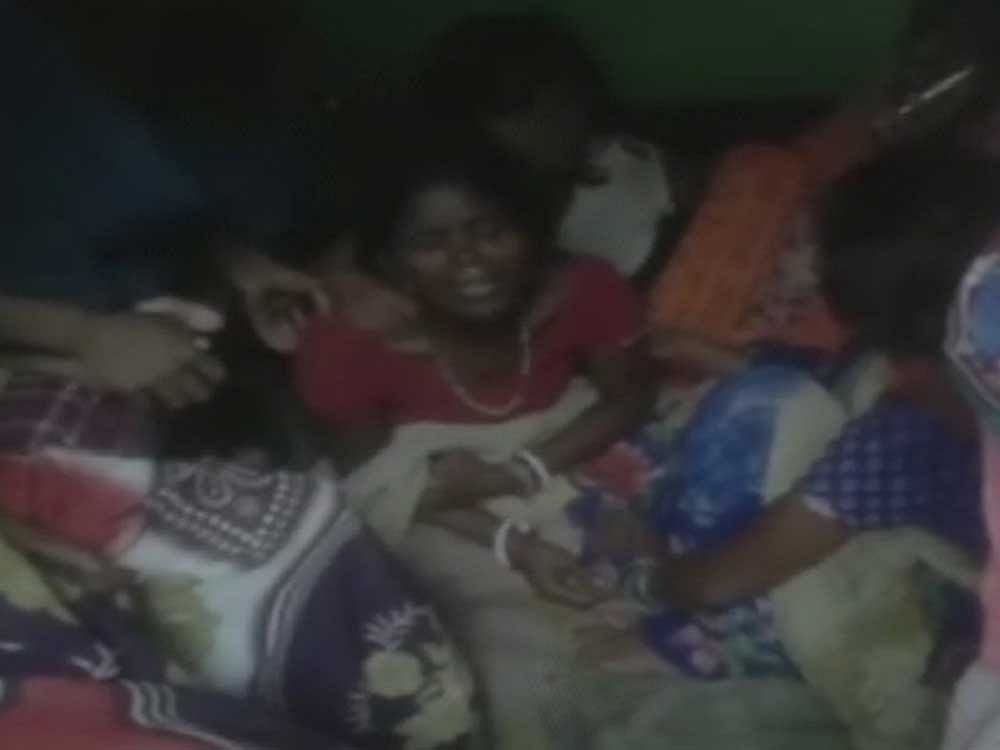 Baijnath left behind five children including three sons -- Ravi (20), Suraj (14), Neeraj (10) -- and two daughters Suman (16) and Sulekha (8). Image courtesy ANI/twitter