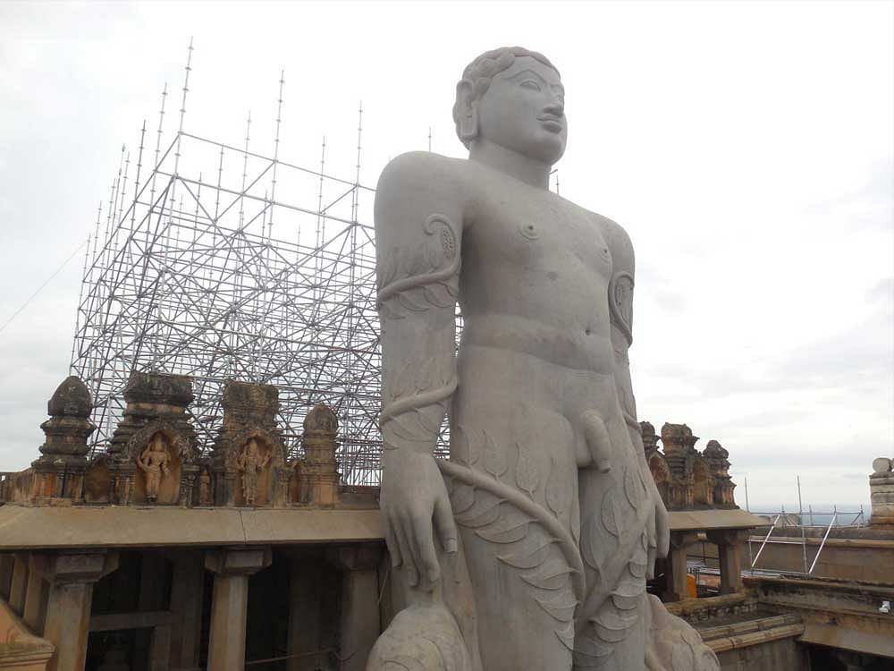 German technology is being used to construct an attic for Bahubali Mahamastakabhisheka at Shravanabelagola in Hassan district. DH Photo.