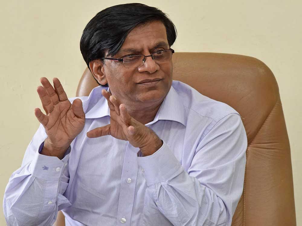 Addressing a press conference, JD(S) spokesperson and MLC Ramesh Babu charged that Higher Education Minister Basavaraj Rayareddi (above) with being involved in the irregularities and running the institution to suit his needs.File photo.