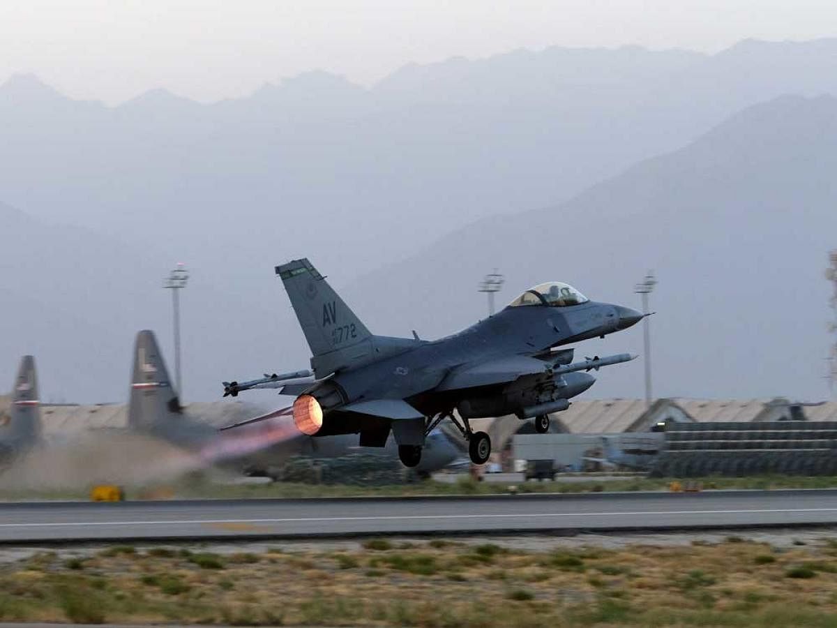Fighter jet F-16, Reuters file photo