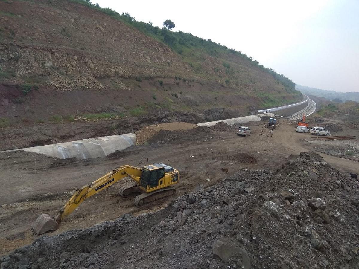 Last minute works executed near Margutti tunnel site on Bidar-Kalaburagi railway line. DH PHOTO