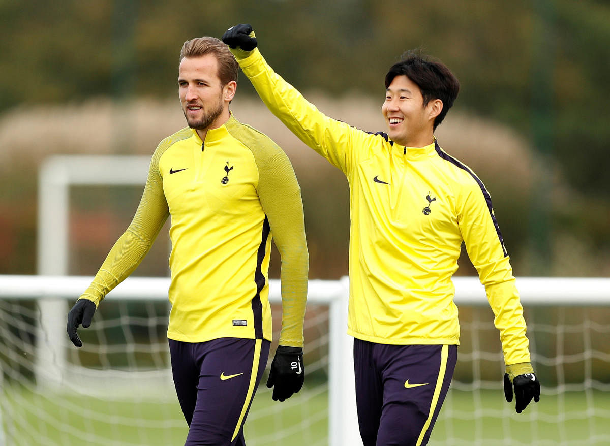 Soccer Football - Champions League - Tottenham Hotspur Training - Tottenham Hotspur Training Centre, London, Britain - October 31, 2017 Tottenham's Harry Kane and Son Heung-min during training Action Images via Reuters/John Sibley